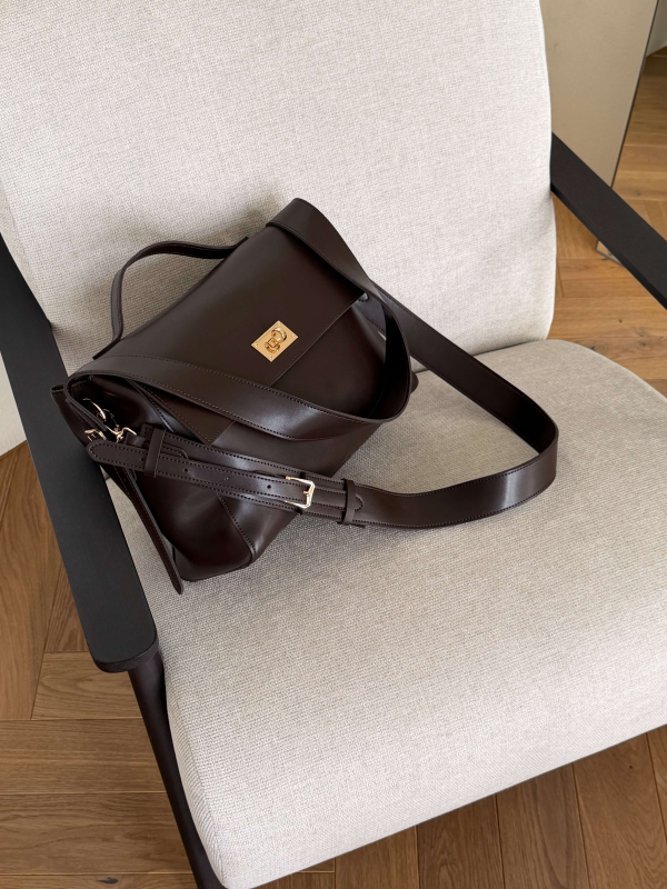 Містка сумка-шопер ТЕОНА шоколадна LEMAN LM4868-2